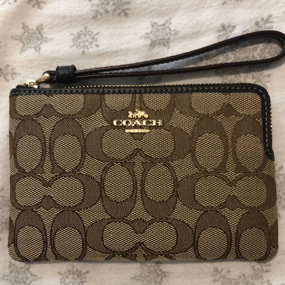 Coach Handbags - Coach wristlet. Authentic.